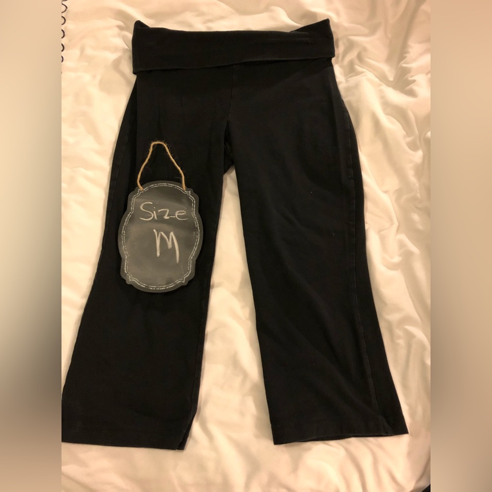 Old Navy Black Yoga Pants capri length